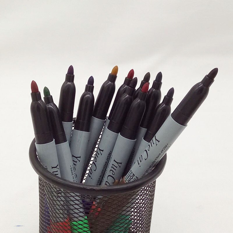 12 Stuks Set Yue Cai Olie Marker Pennen Gekleurde Markers Art Pen Permanente Kleur Marker Pen Kantoorbenodigdheden