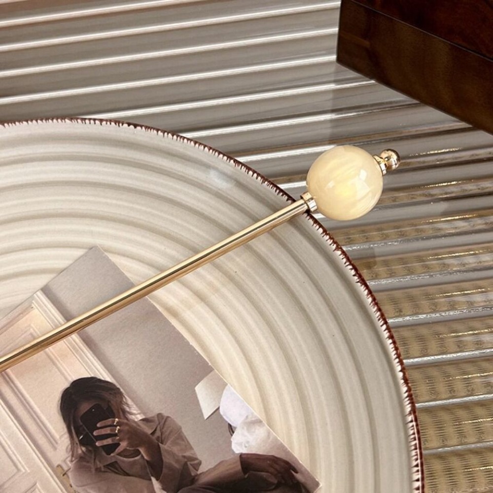 Modern Chinese Style Round Ball Metal Hairpin Fresh Alloy Panfa Artifact Simplicity Advanced Sense Hair Clip Headdress Stick: Lavender