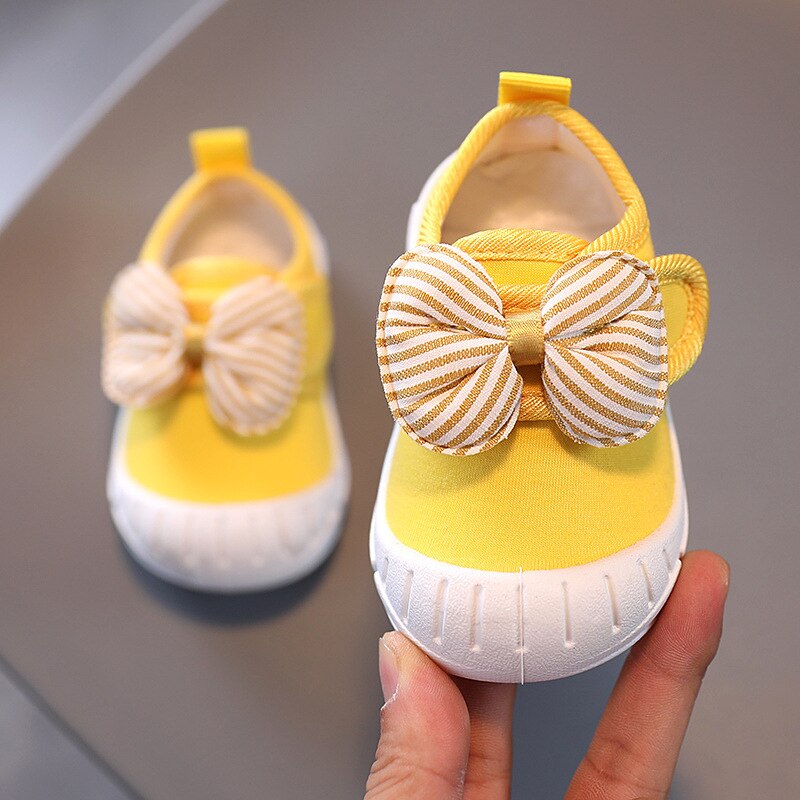 Criança sapatos de fundo macio do bebê menina casual arco pequeno das crianças respirável sapatos casuais listra bowtie sapatos primavera outono: Yellow / 18 insole 12.5cm