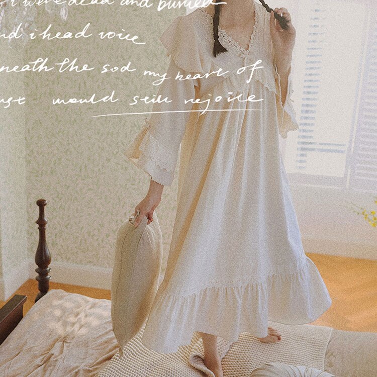 Lente Vrouwen Nachtkleding Geborduurde Kant Pyjama Prinses Sleepshirts Vintage Dames Katoen Beige Nachtjapon Nachtjapon