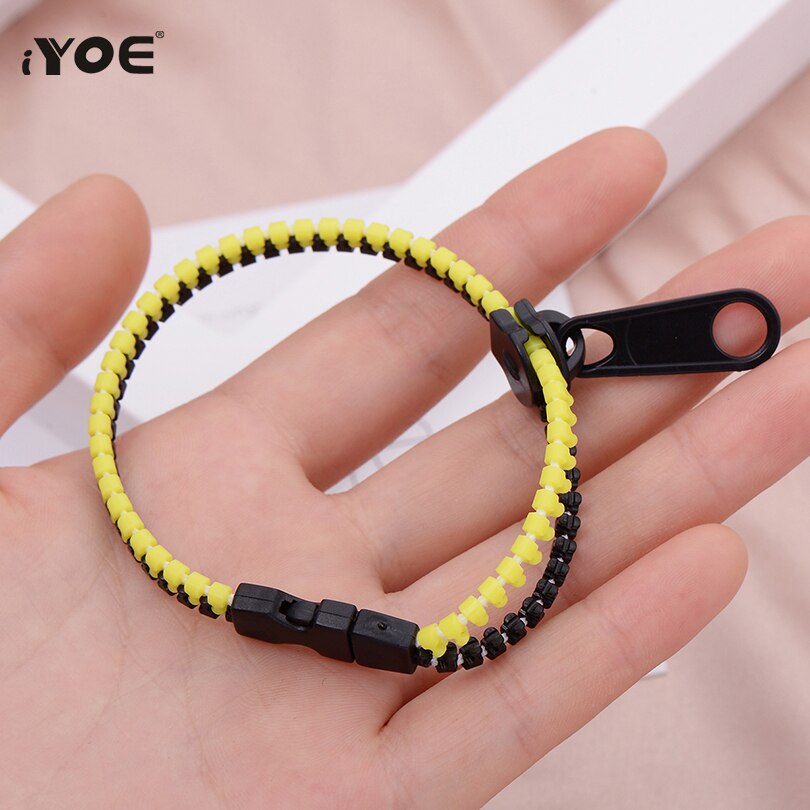 IYOE-pulsera con abalorio en forma de cremallera para hombre y mujer, brazalete Simple con cremallera, doble brazalete verde y negro, joyería de silicona