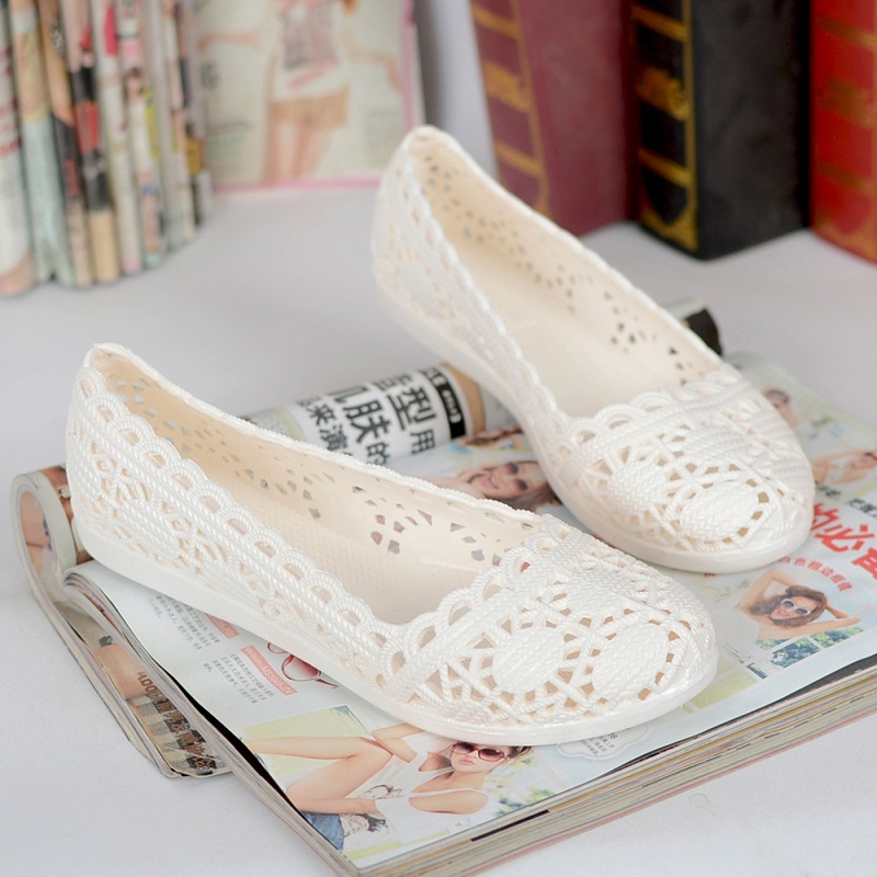 Vrouwen Cut Out Platte Big Size Casual Slip Op Strand Sandalen Dame Ademend Uitsparing Gesloten Teen Plus Size Zomer Jelly schoenen 20180527