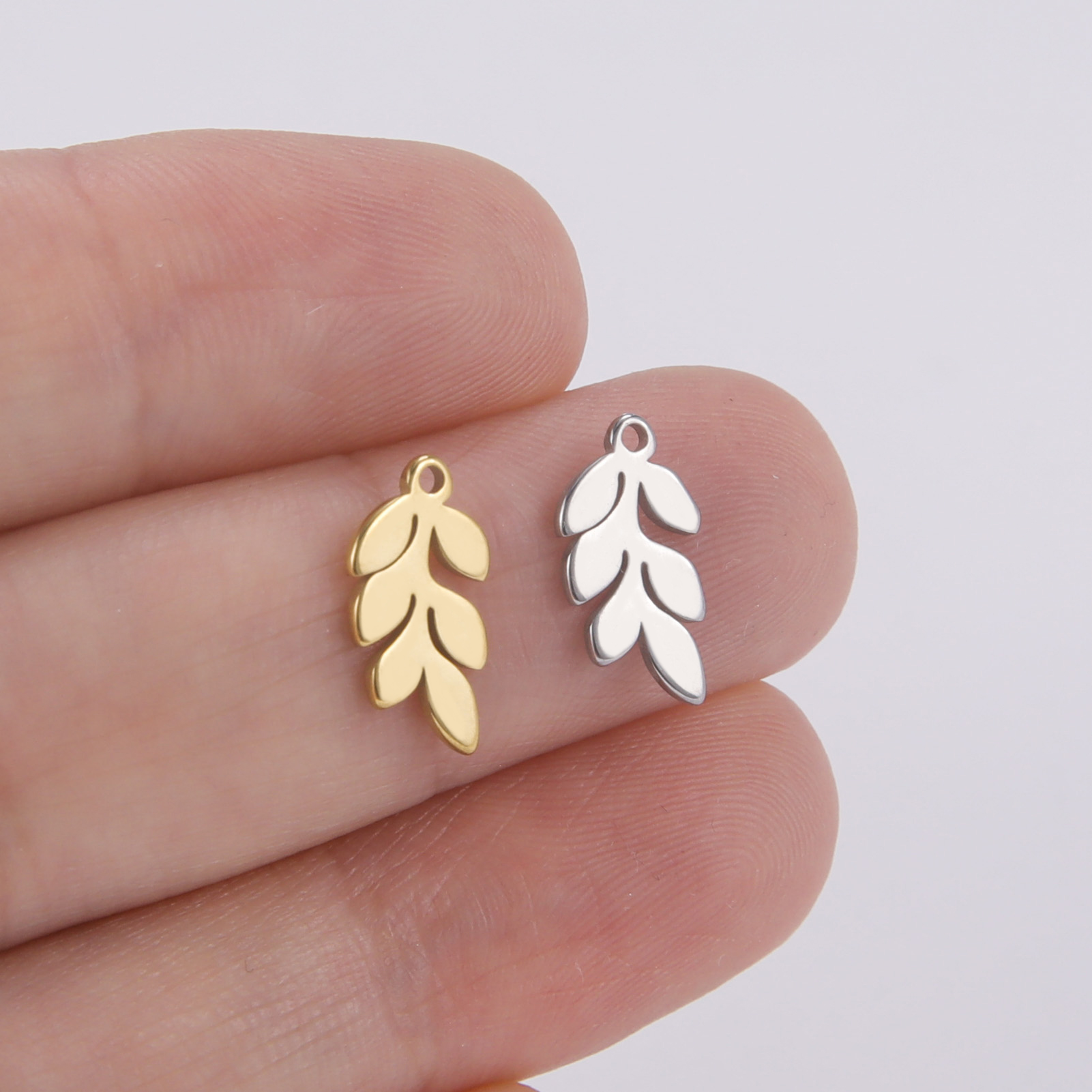 Skyrim 5pcs/lot Leaves Charms for Jewelry Making Stainless Steel Gold Color DIY Pendant for Earring Necklace Bracelet
