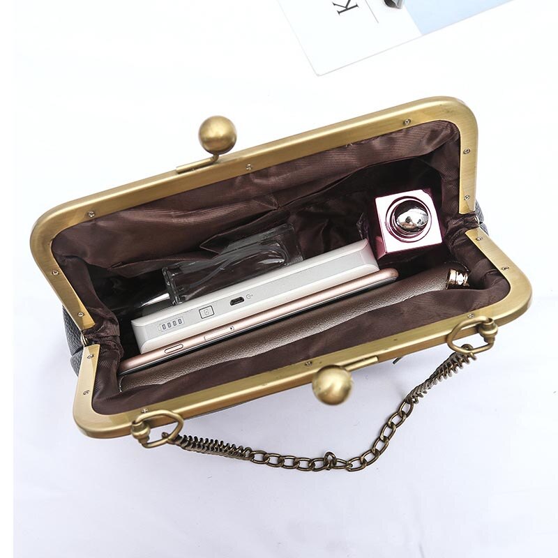 PU Leather Shell Women Bags Iron Clip Handbags Solid Crossbody Bags For Female Big Travel Shopping Bag Bolsa Feminina