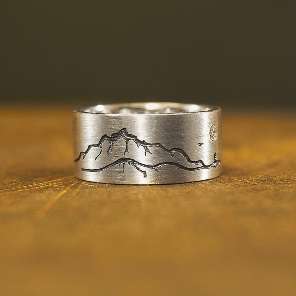 Huitan Vintage Landscape Painting Carved Unisex Rings Shiny Crystal Zirconia Chic Women Men Finger Ring for Party Jewelry