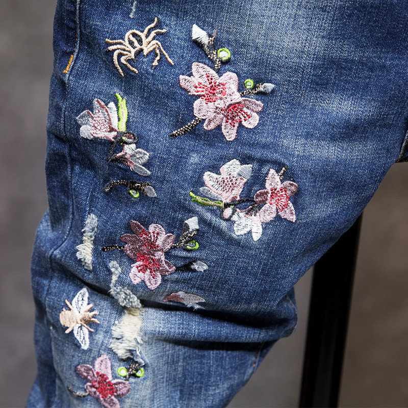 Hommes jean broderie fleur trou déchiré mince Stretch jambe droite Denim pantalon grande taille 38 décontracté fermeture éclair Biker pantalon mâle