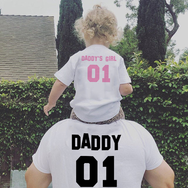 1 stücke 1 stücke Vater Baby Hemden Papa 01 Papa der Mädchen 01 T-Hemden Vater und Tochter Spiel T Hemd sommer Kurzarm Familie Aussehen