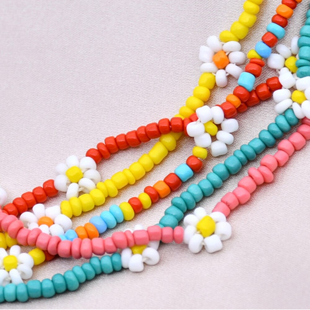 Nowa wiosna kolorowe małe koraliki naszyjnik dla kobiet moda Handmade Daisy z kwiatami i koralikami Chokers naszyjniki biżuteria Boho