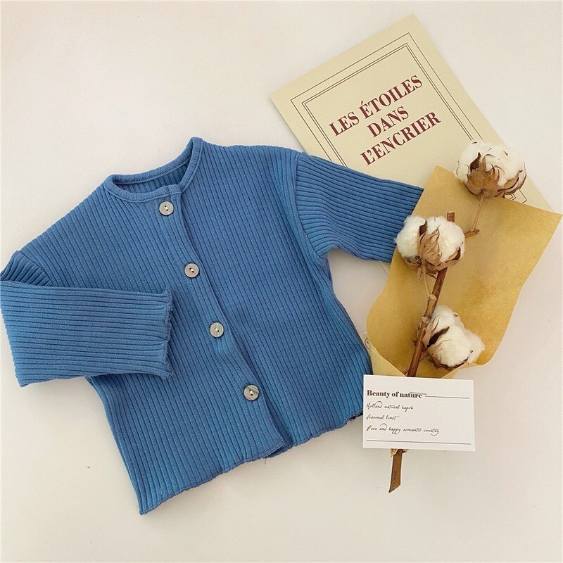 Efterårs strikket cardigan til drenge og piger baby knap sweater baby baby strik frakke