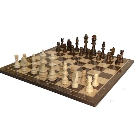 Jeu d'échecs de luxe en bois de noyer