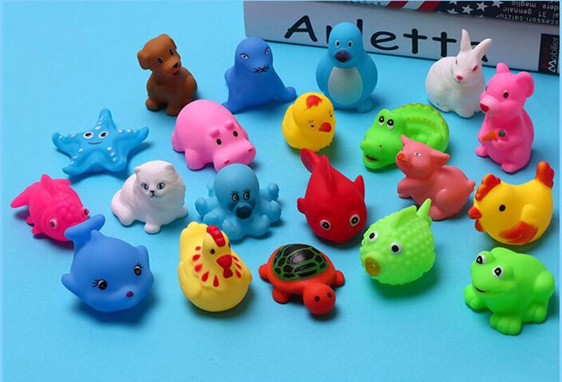 13Pcs/lot Cute Mixed Random Animals Soft Rubber Float Squeeze Sound Squeaky Bathing Toys For Baby GYH