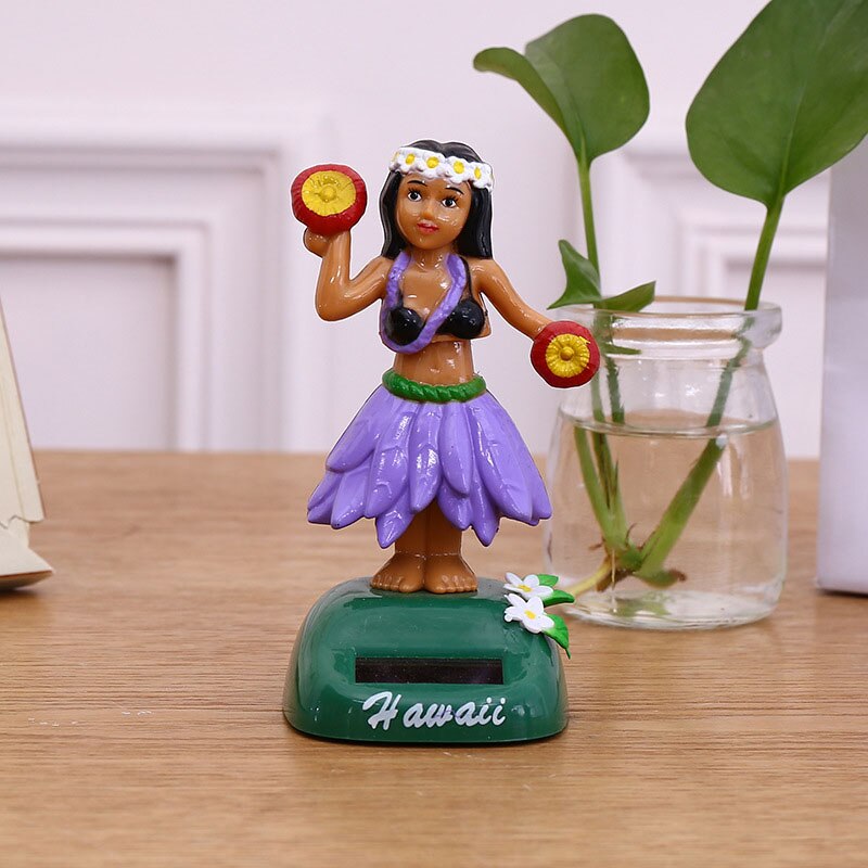 1 stk tegneserie solenergi swing hawaiiske piger håndværk legetøj levende hjem desktop dekoration køretøj ornament legetøj: Lilla