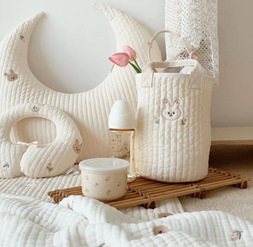 Quilted cotton Organizer bag Embroidery portable bucket bag lunch bag mommy bag Baby stroller storage diaper bags: Rabbit