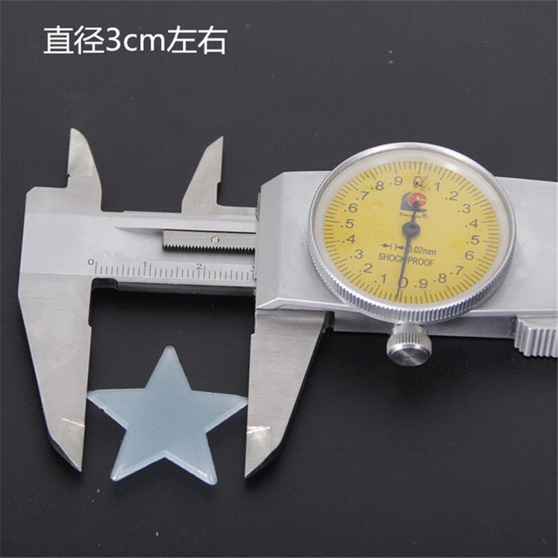 100 sztuk świecąca naklejka na ścianę naklejki świecące w ciemności naklejki w kształcie gwiazd naklejki dla dzieci pokoje dla dzieci kolorowe fluorescencyjne naklejki Dom dekoracje