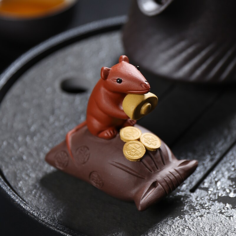 Zisha Tea Pet Ceramic Tea Playing Piggy Drinking Water Little Mouse Ornaments Full Clothing And sufficient Food Tea Set