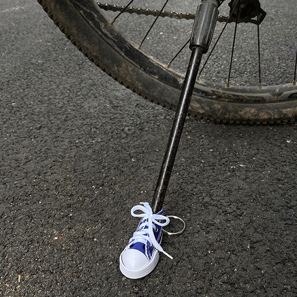 Cavalletto laterale per moto divertente carino Mini scarpa supporto per piede per bicicletta cavalletto per bici da motore 7.5cm accessori per giocattoli