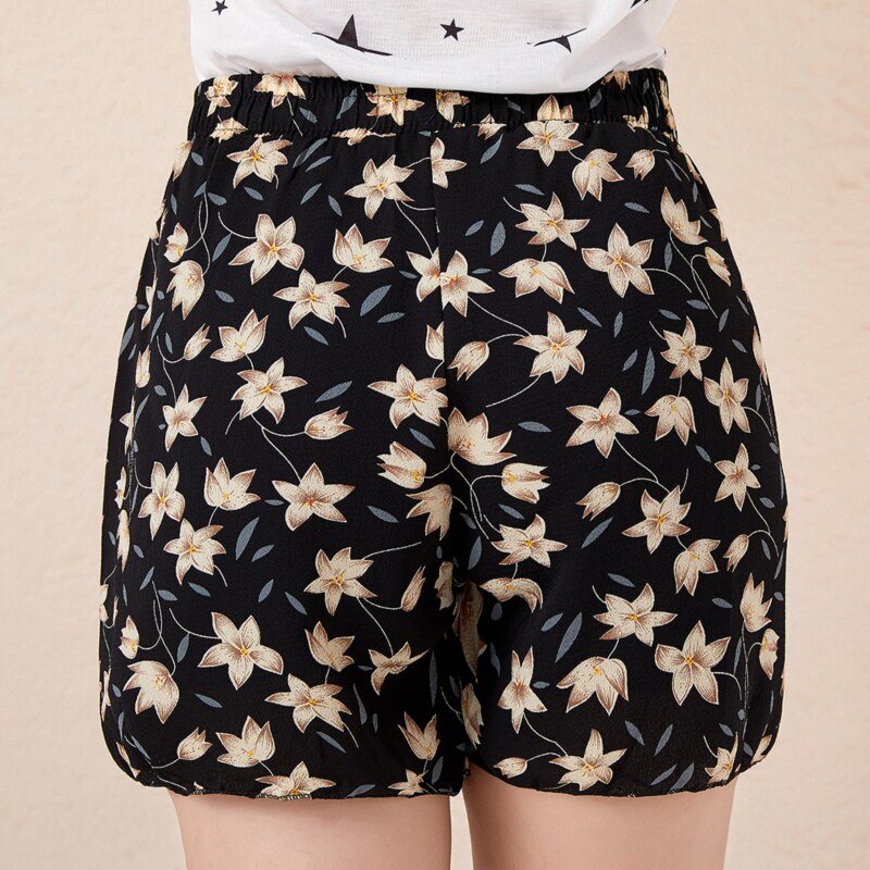 Floral Print Shorts Women Summer Elastic Waist Loose Sport Shorts Lady Chiffon Shorts Soft Wear Short Femme