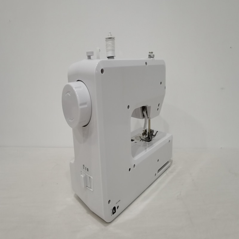 Desktop home multi-function mini electric sewing machine Home use thick seaming buttonhole DIY sewing machine