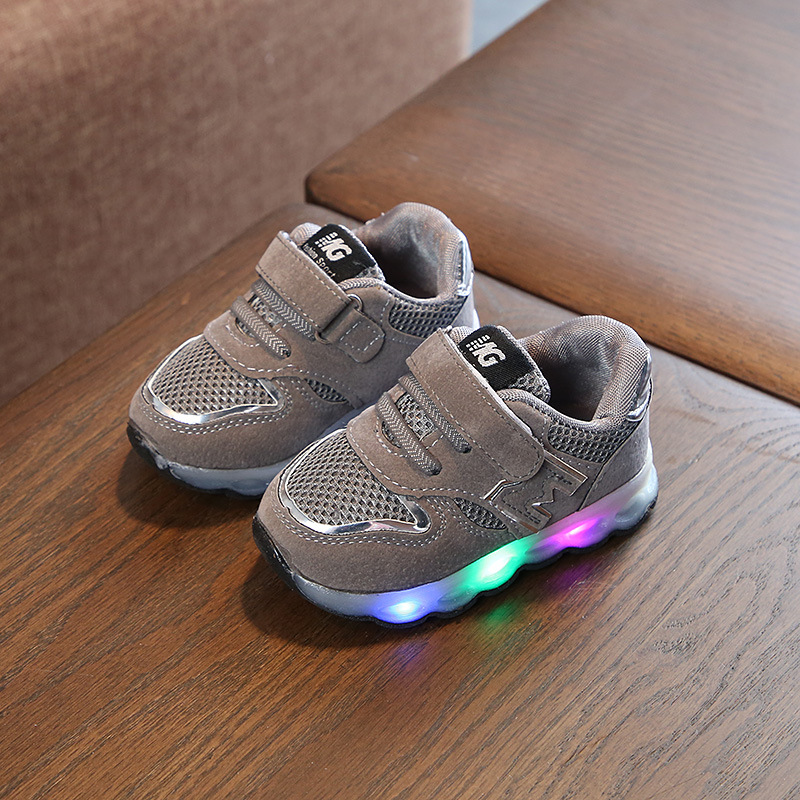 Size 21-30 Glowing Sneakers Children Shoes with Light Kids Led Shoes with Light Up LED Slipper Boys Girls Baby Luminous Shoes: Gray / 9.5