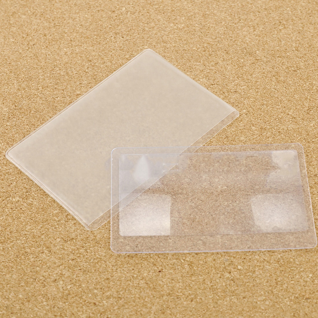 2 X Magnifier Magnification Magnifying Fresnel LENS 8.00*5.50*0.04cm Pocket Credit Card Size Transparent Magnifying Glass