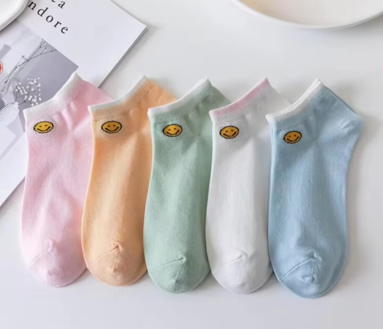 5 par damstrumpor med bokstavstryck, mångsidiga, medelstora tubstrumpor, bekväma sportstrumpor för utomhusbruk: Elfenben