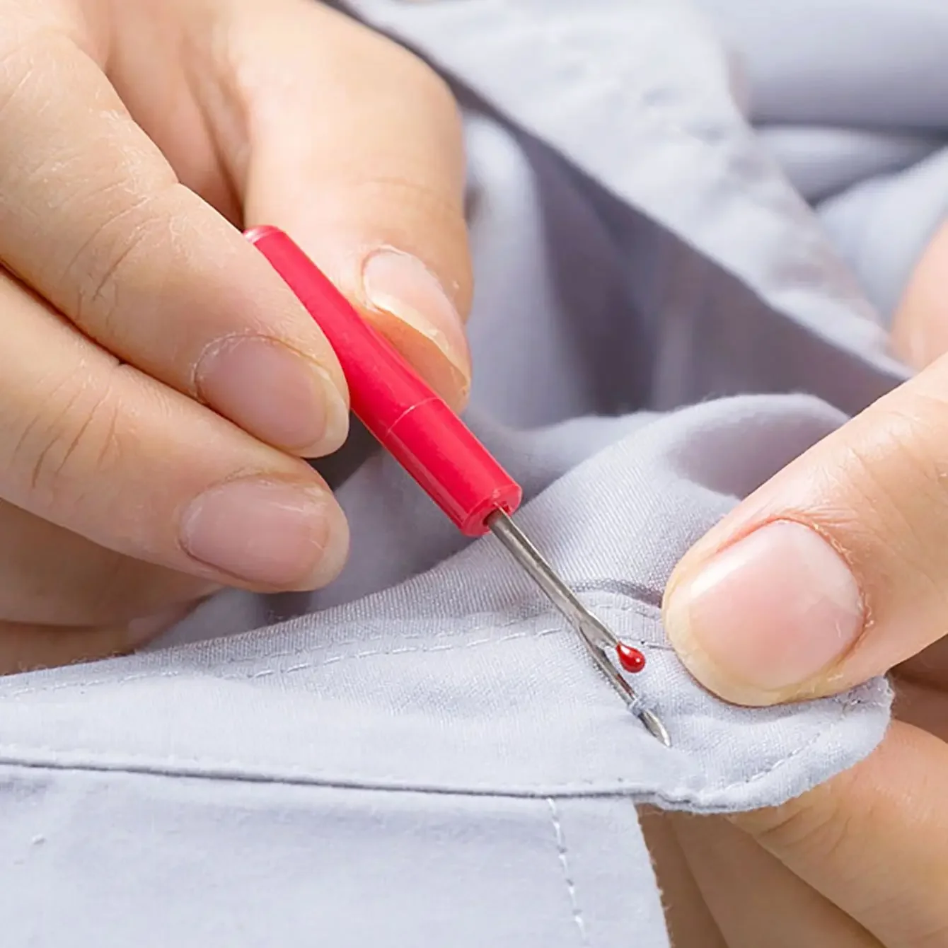 1set - Sewing Kit for Adults - Complete Hand Sewing Starter Set for Beginners, Travel - Perfect for DIY, Crafting, and Mending