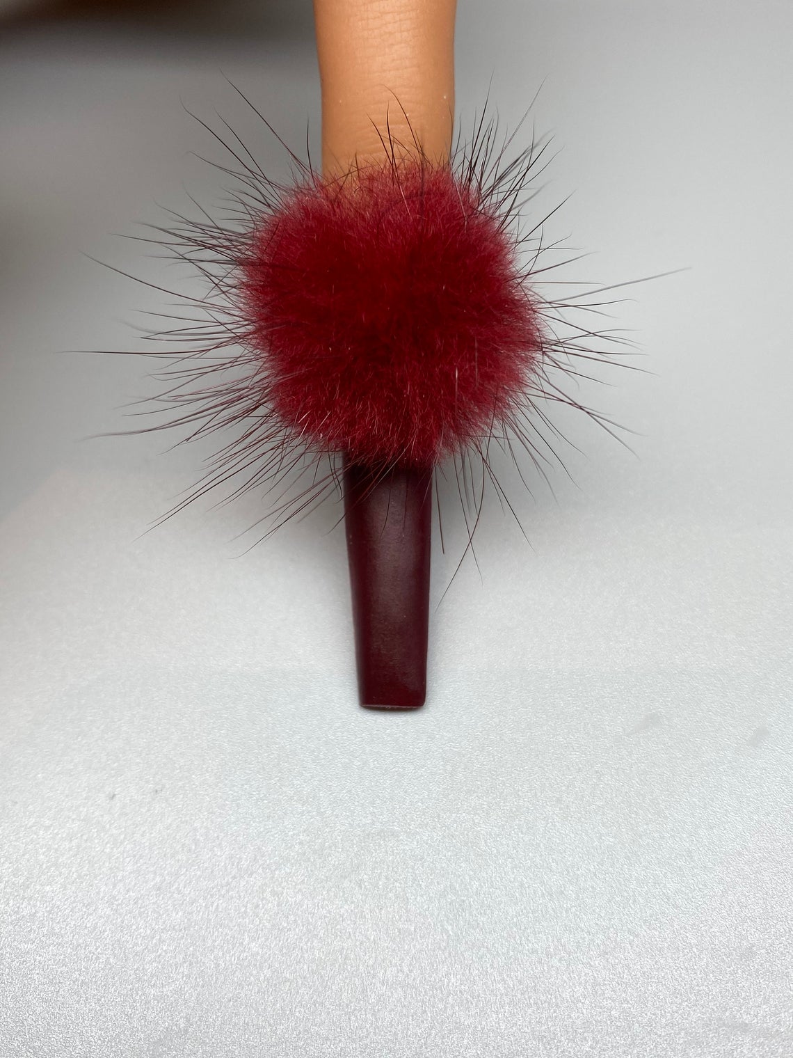 Pompon magnétique 5 pièces, breloques à ongles, boule en peluche, décoration Nail Art, accessoires d&#39;ongles détachables et réutilisables, Kit d&#39;ongles en fourrure Kawaii: Wine