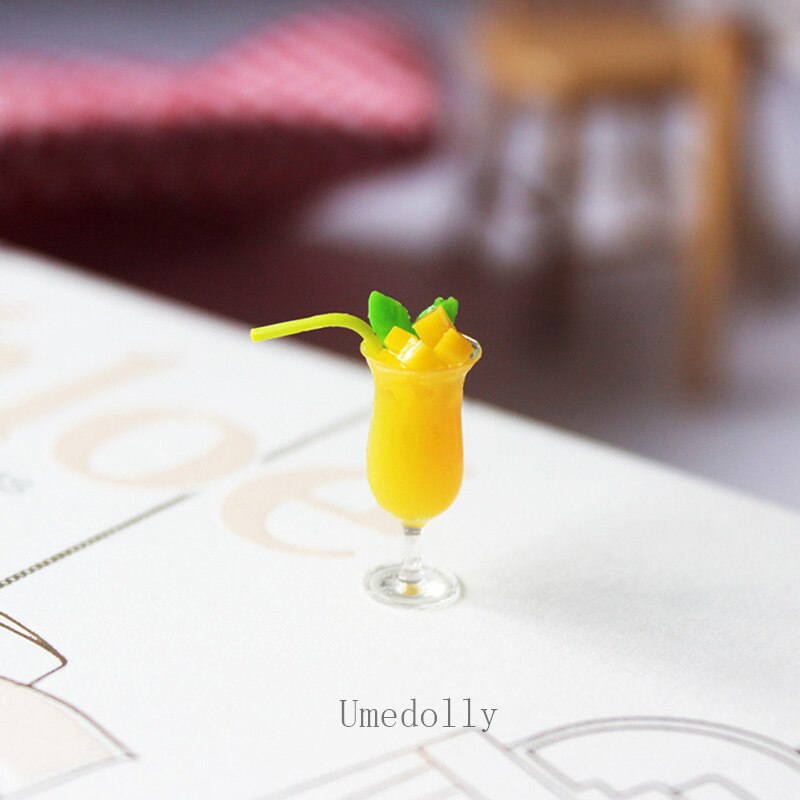 1PCS Mini Simulation Mango Smoothie Cup Orange Juice Model for Miniature Dollhouse OB11 Kitchen Restaurant Accessories