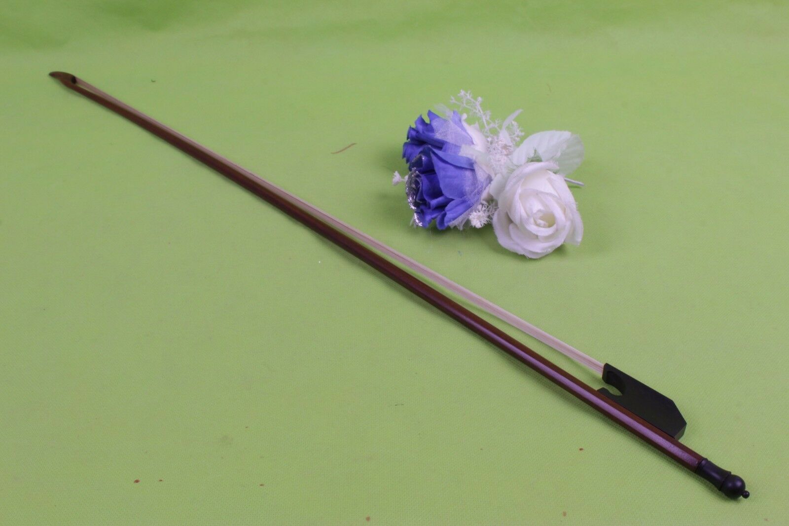 4/4 Violin Bow Baroque Style Brazil Wood AAA Horse hair Ebony frog yinfente