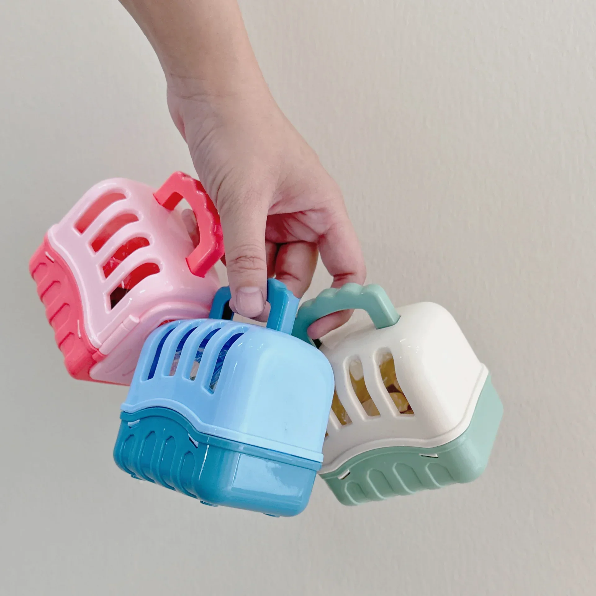 8pcs/set Cute Dog Pet Basket Family Toys Dog Doll Set Dog Cage Toys Scene Playing Toys Christmas Decoration