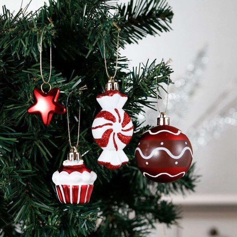 Christmas ball red and white bag set 70 Christmas tree ornaments