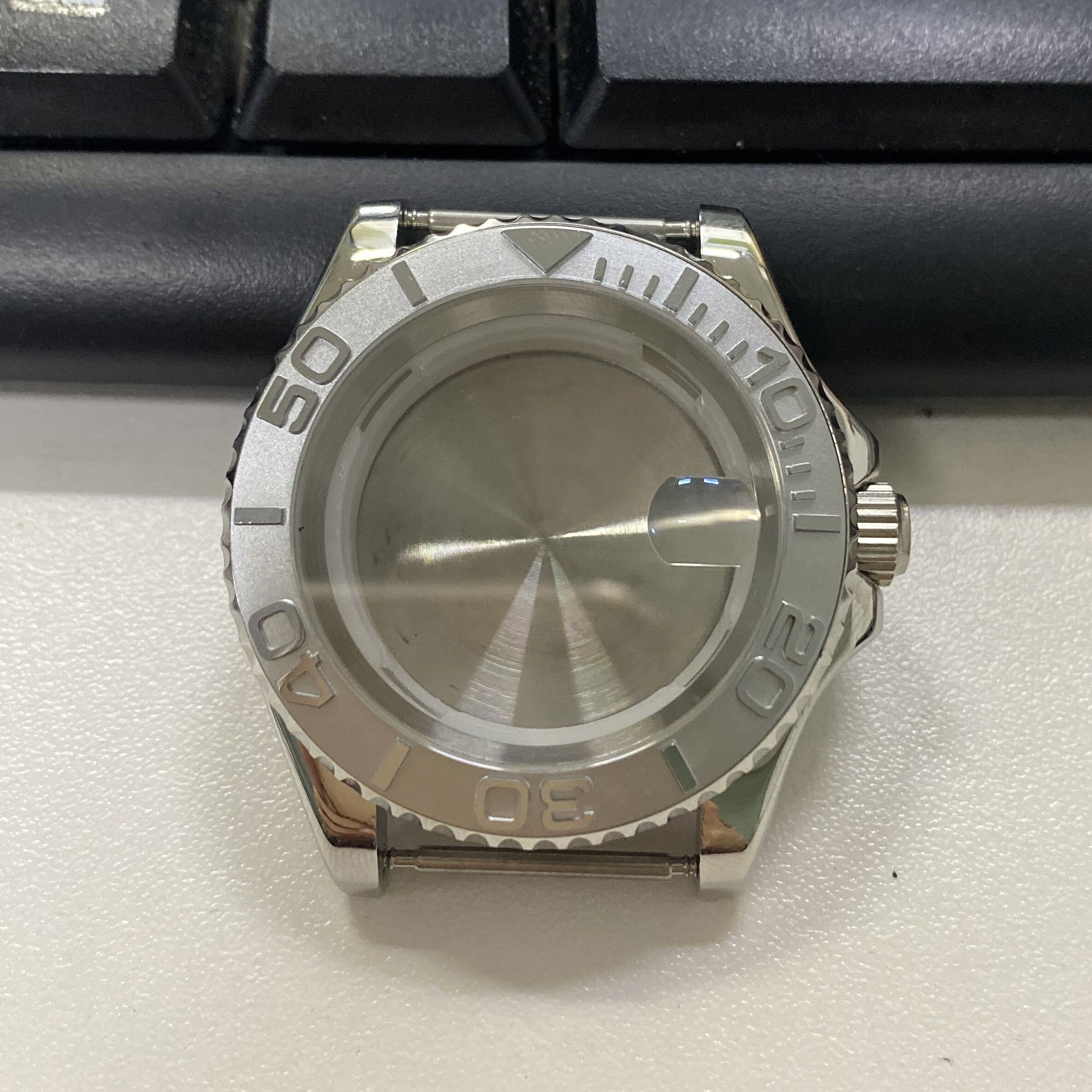 40mm Stainless Steel Watch Case Sapphire Mirror Case Watch Accessories Suitable for 8215/8200/821A and Mingzhu 2813 Movement: Silver