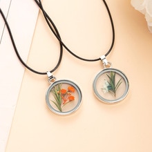 Real Natural Dried Flower Necklace Round Glass Pendant Necklace For Women Jewelry Mother's Day