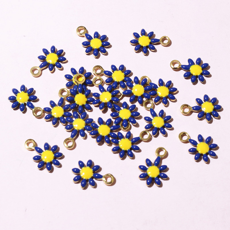 20 unidades, colgante de 10x7mm de flores pequeñas, colgante de esmalte de acero inoxidable, accesorios para hacer joyas DIY, accesorios para collar, pendientes: Color amarillo dorado claro
