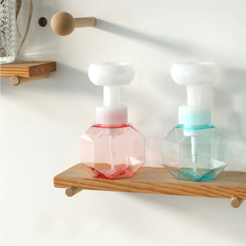 Blomsterformet sæbeskum ildslukker skumpumpe, gennemsigtig plastflaske, rejse shower gel skumpumpe, badeværelsesflaske.