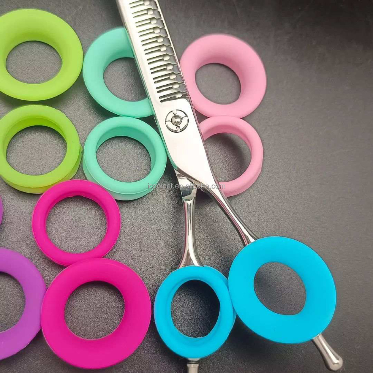 16 Pis plus doux paillettes cheveux toilettage pour animaux de compagnie ciseaux en caoutchouc de Silicone inserts d'anneau de doigt