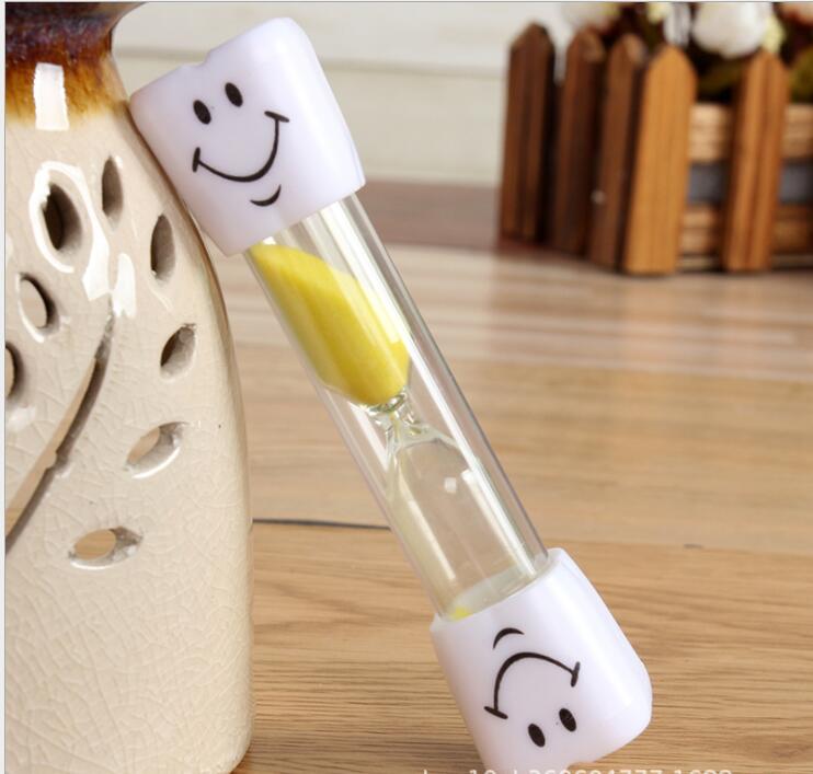 3 Minutes Smiling Face sand timer Decorative Household Items Kids Toothbrush Timer Sand Clock: yellow