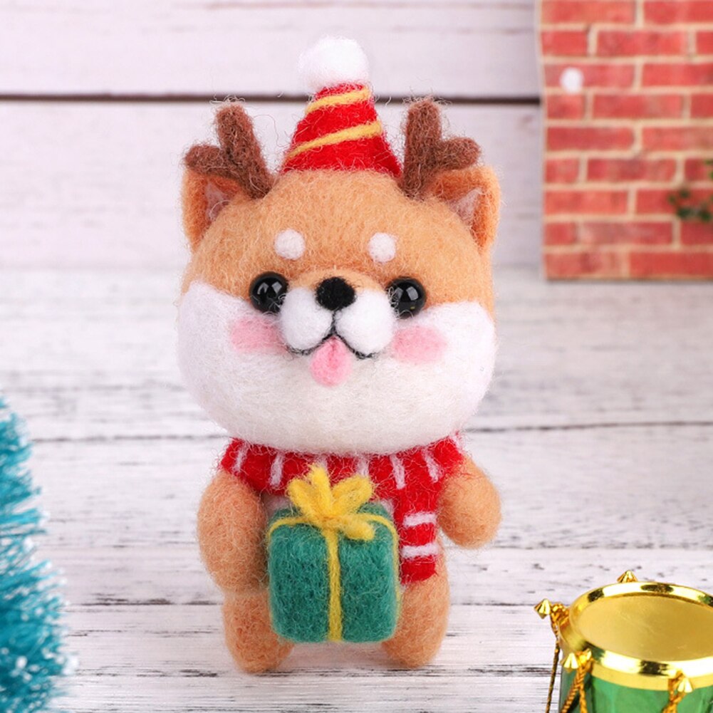Felt DIY Package Poked Dog Doll Wool Felt Craft DIY Needle Material Kit Non Finished Handmade Toy Felt DIY Craft Suit: Xmas