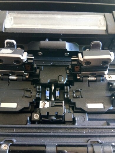 FUjikura Fiber Fusion Splicer FSM-40S/50S/60S/70S/80S/17S FSM-21S/22S/18S Rubber pressure pad A Pair ( Buy two to give one)