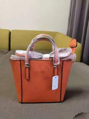 Ladies Hollow Crossbody Bag Handbag Bag: Orange