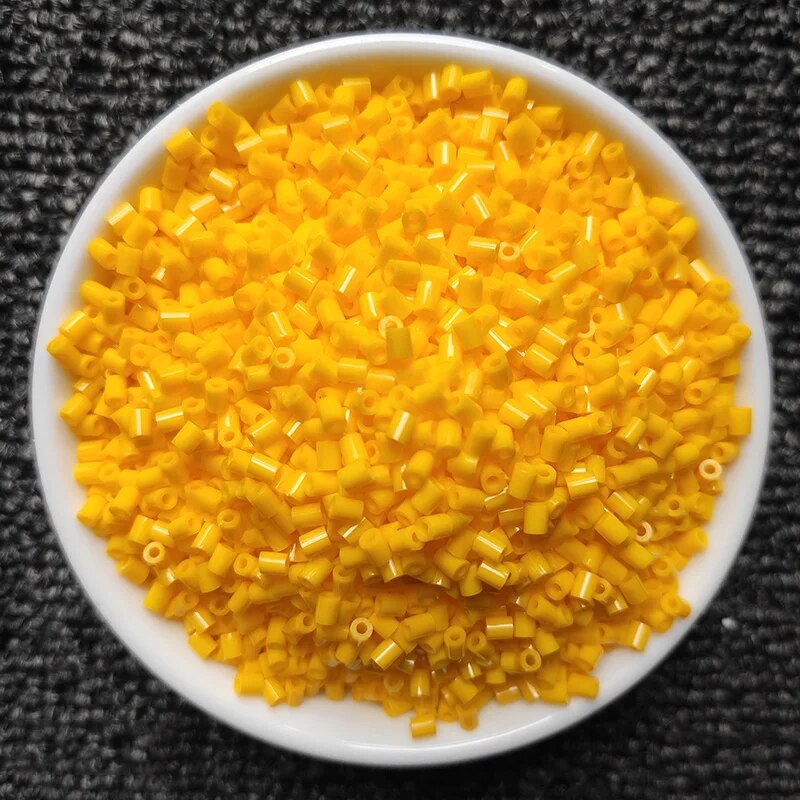 1000 sztuk/paczka 2.6mm Mini koraliki bezpiecznikowe Pixel Puzzle koraliki do topienia żelaza do tworzenia biżuterii DIY wysokiej jakości ręcznie robiona zabawka edukacyjna: Kawy