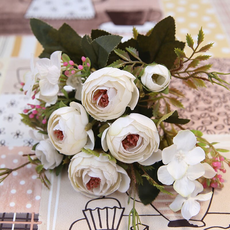 1 flok kunstige blomster billige små te roser til boligindretning bryllup dekorative blomster silke rose buket 28cm: Hvid