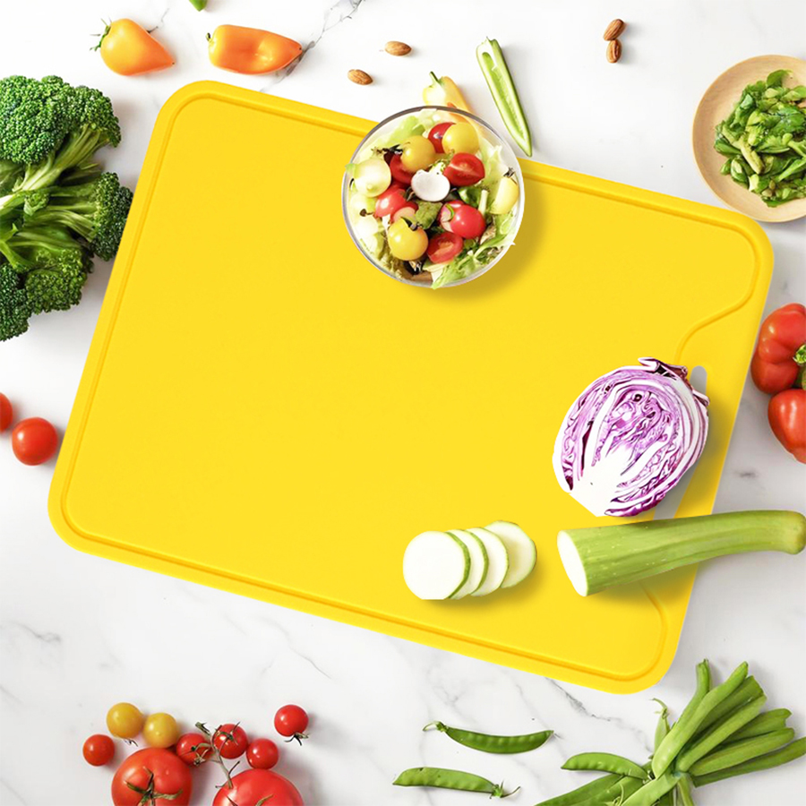 Reversible Silicone Cutting Board Non-slip Kitchen Mat for Meat and Vegetable Dishwasher Safe Chopping Board for Outdoor Camping