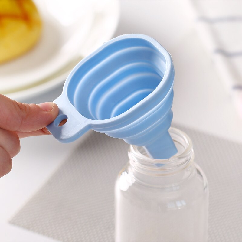 Entonnoir carré rétractable en Silicone, petit renversement de vin domestique, en forme de cône, pour la cuisson du vin