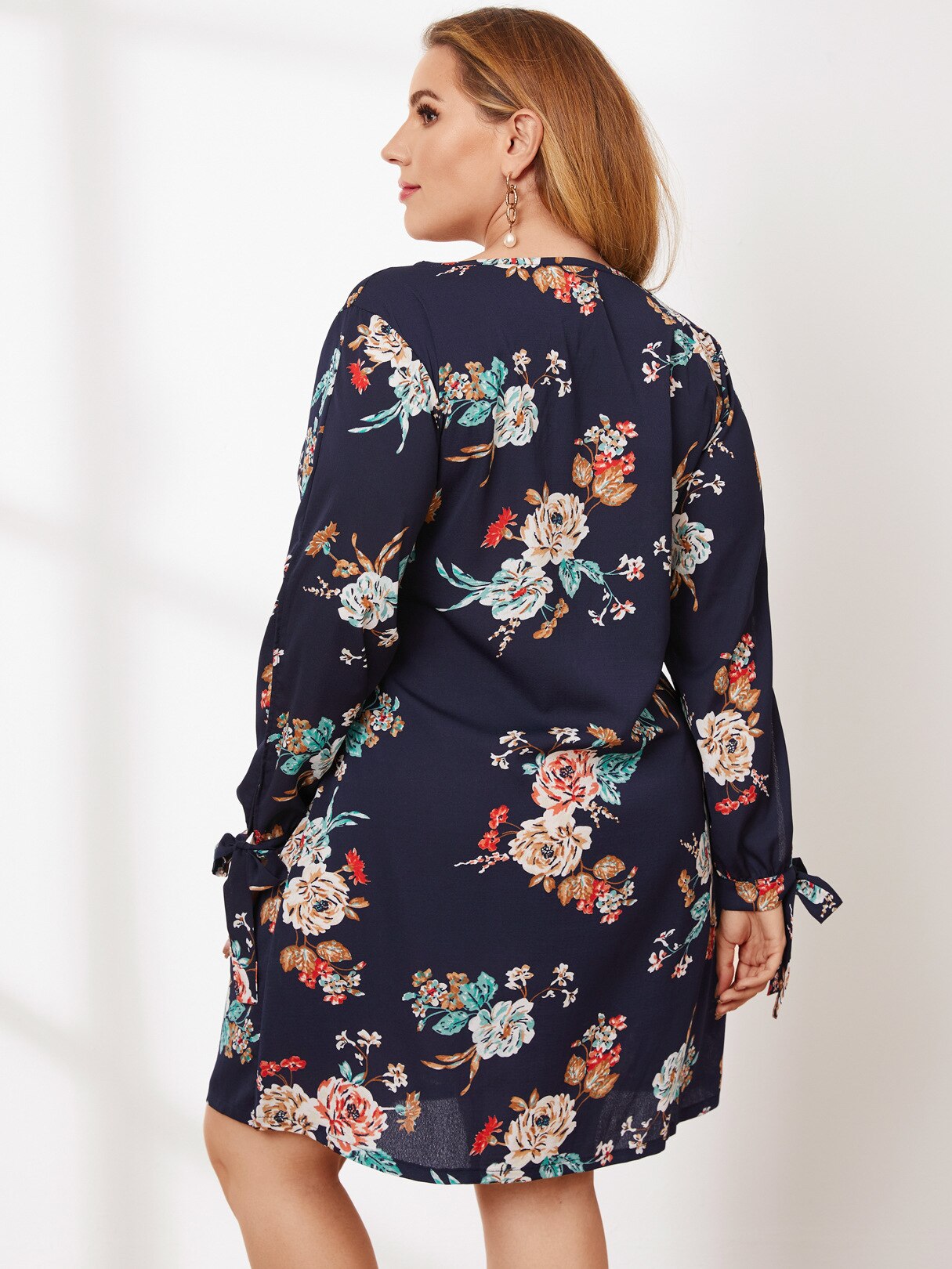 Plus Size Women Summer Dress Hole Neck Long Sleeve Floral Print Boho Beach Dress Casual Short Mini Dresses