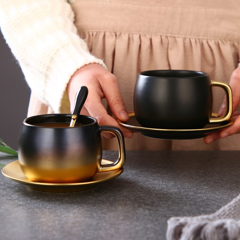 Let luksus simpel mat sort guld champagne kaffekop underkop sæt borddekoration unik rejse par te kopper drinkware