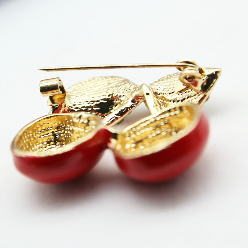 Rhinestone Red Cherry Brooch Banquet Men Women Brooch Pins Trendy Fruits Dress Sweater Suits Brooch Jewlery