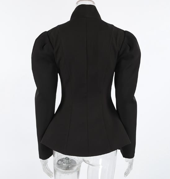 Mini abito nero elegante da donna con colletto rialzato retrò con maniche a palloncino stile pendolare e una piccola giacca in stile profumato