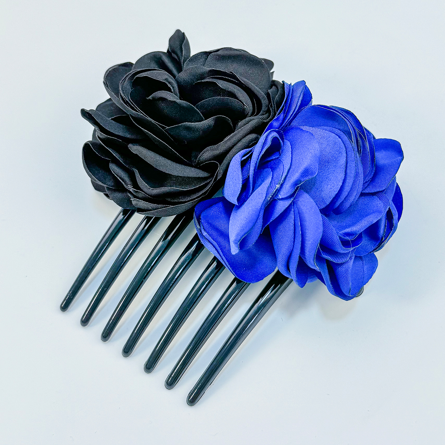 Hårstylingverktøy for kvinner med blomster, hårpinner, flettet vri, hårkam, hårtilbehør til kvinner, jenter, satengblomster, krøllete ornamenter: Grå