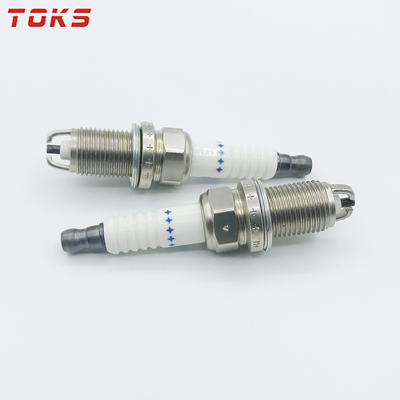 4 unids/lote PK20TR11 9091901194 bujía Normal para Toyota Camry Solara RAV4 Avalon Sienna Lexus ES300 90919-01194 de
